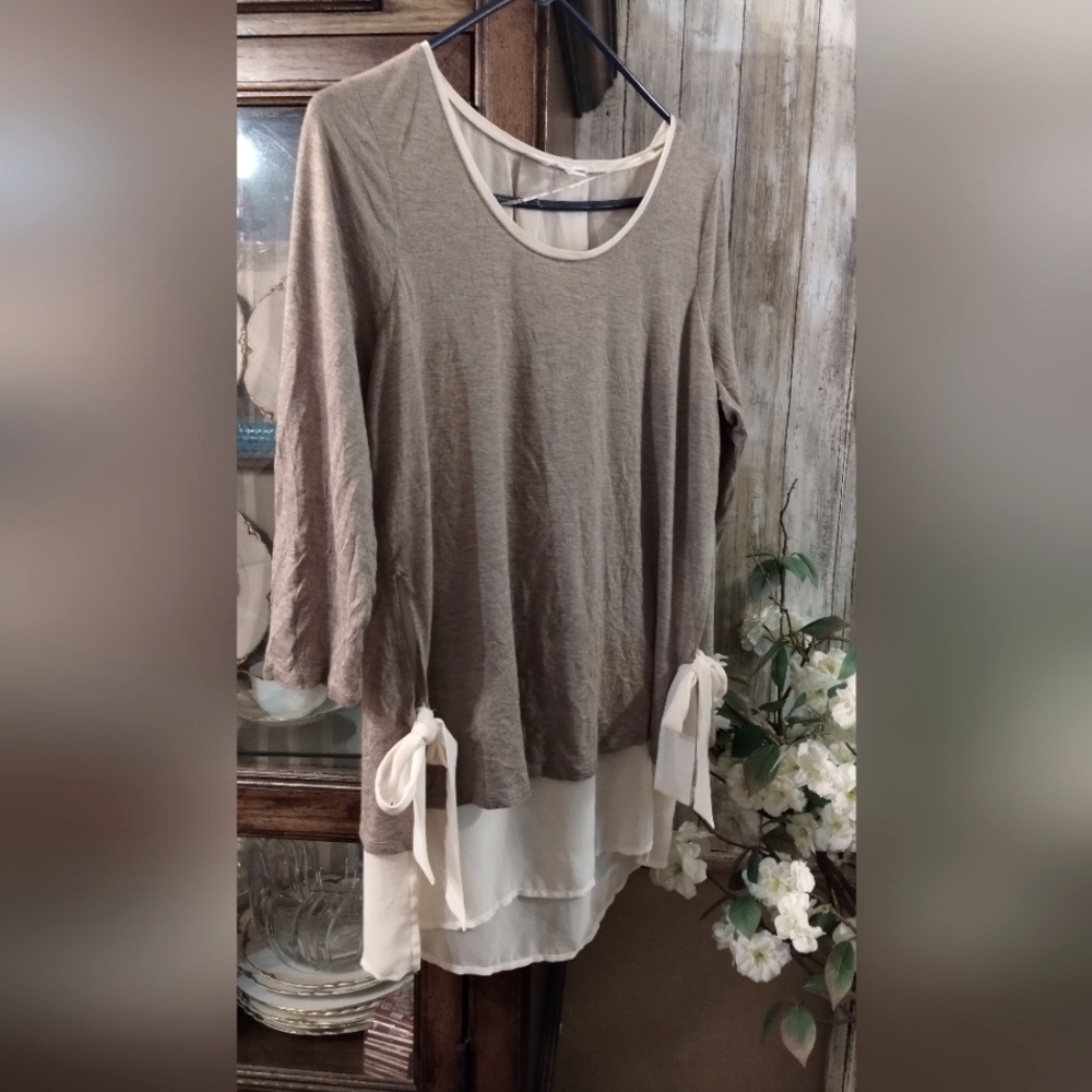 Lauren Conrad Top (L)